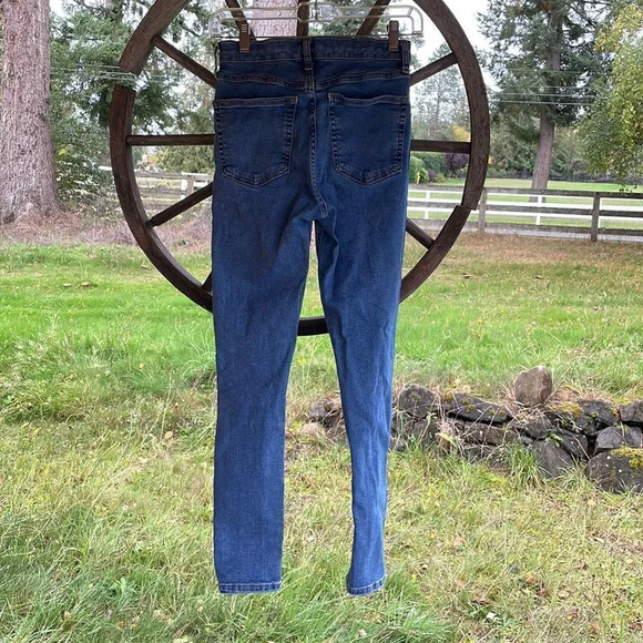 TopShop woman’s Jamie blue jeans - Picture 5 of 16